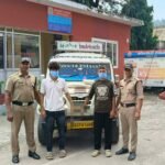 सड़क दुर्घटना में 2 व्यक्तियों की मृत्यु कारित करने वाले अभियुक्त व उसके मौसेरे भाई को दून पुलिस ने किया गिरफ्तार,  अपने वाहन से सड़क पर जा रहे 2 व्यक्तियों को मारी थी टक्कर